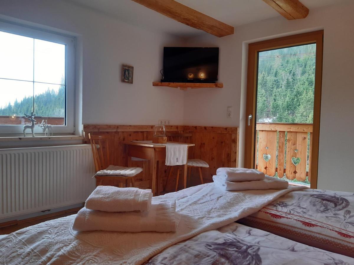 Bed and Breakfast Haus Pinter Assling Exterior foto
